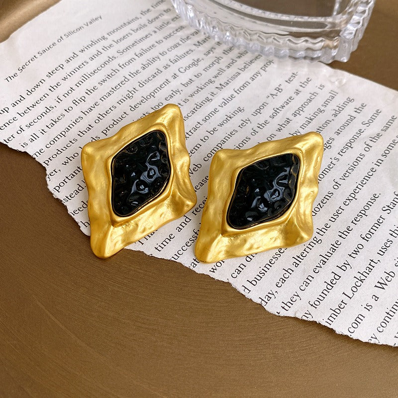 Diamond Black Resin Vintage Earrings